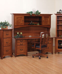 Alternative view of Master L Desk with Hutch