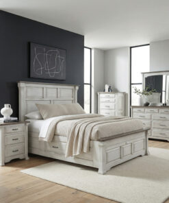 Alternative view of Farmington Chest